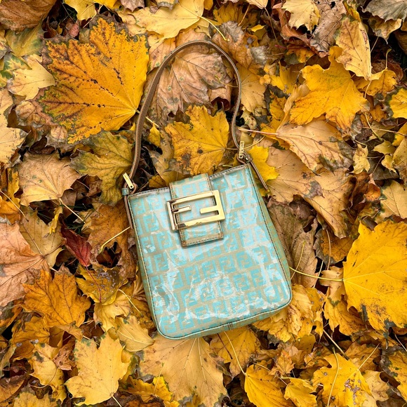 Vintage Fendi Bag - Picture 3 of 15